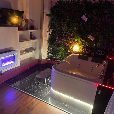 巴黎Jacuzzi 9Em公寓 外观 照片